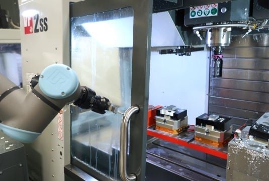 Automatizzazione di 9 macchine CNC.