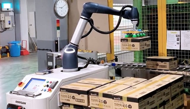 In-A-Box-Palletizer2