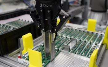 Quality control automation with Robotiq