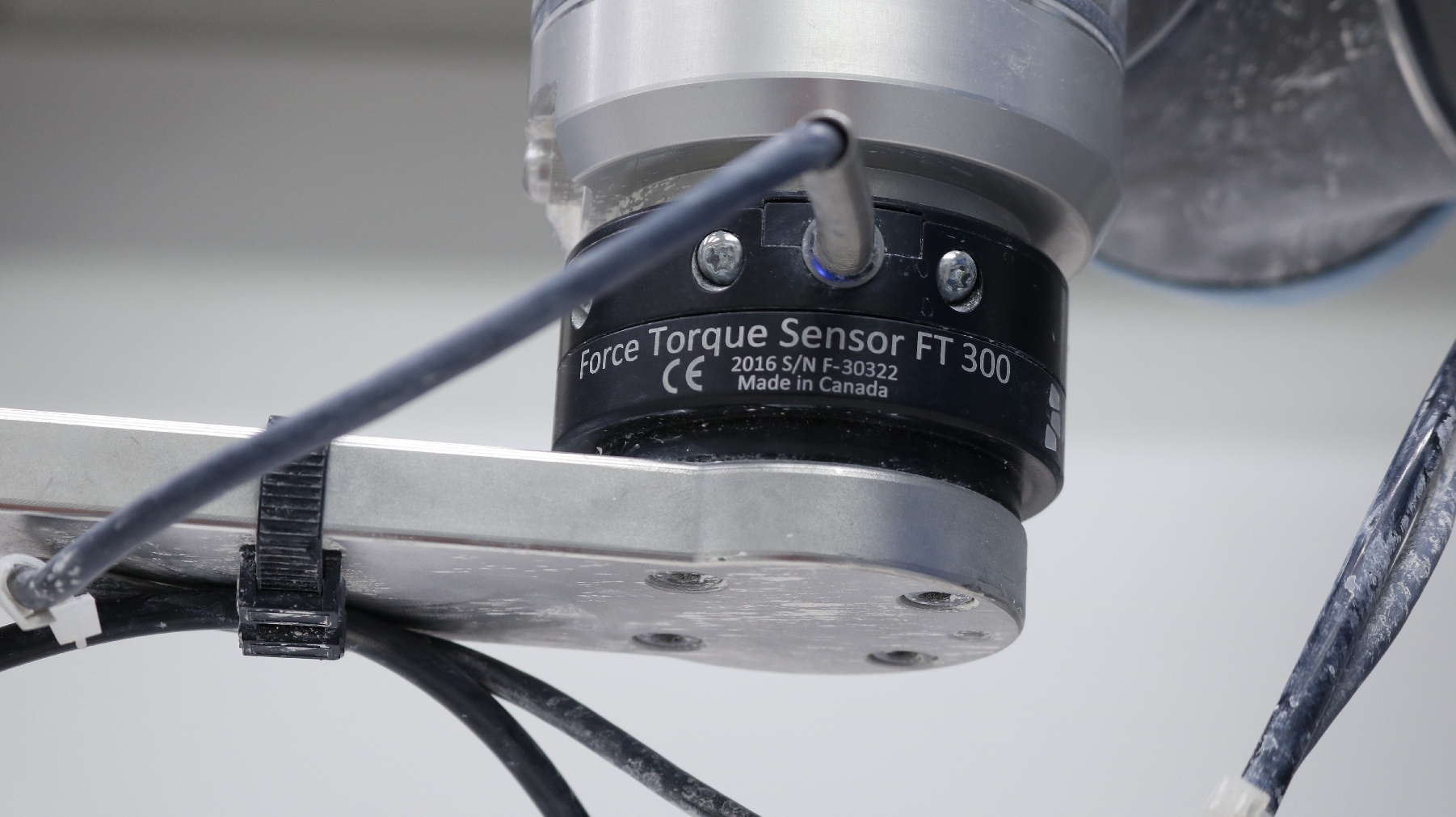 FT-300_UR_Polishing_6-1
