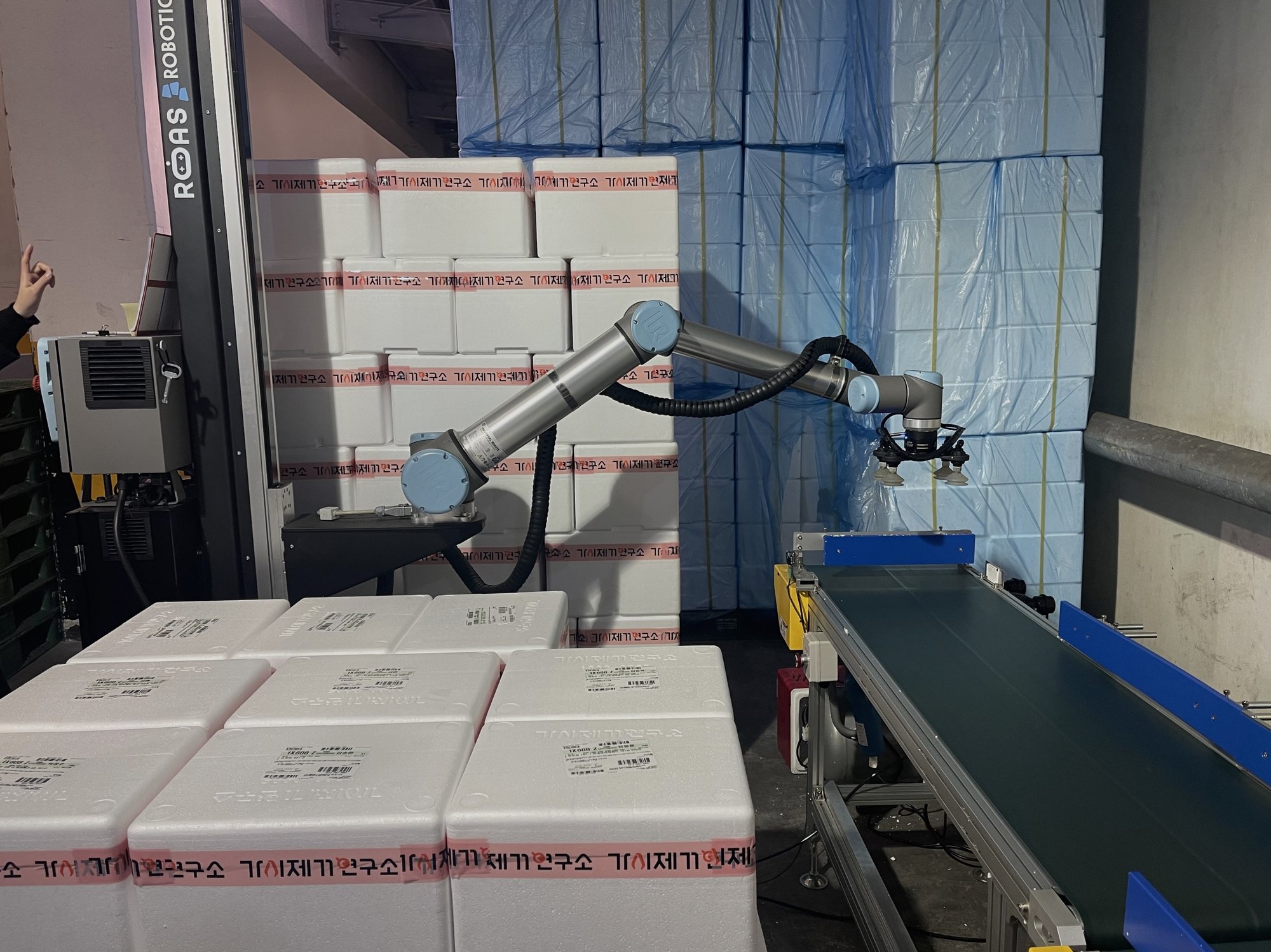 Robotiq Palletizing Solution installed at Korea Pelagic