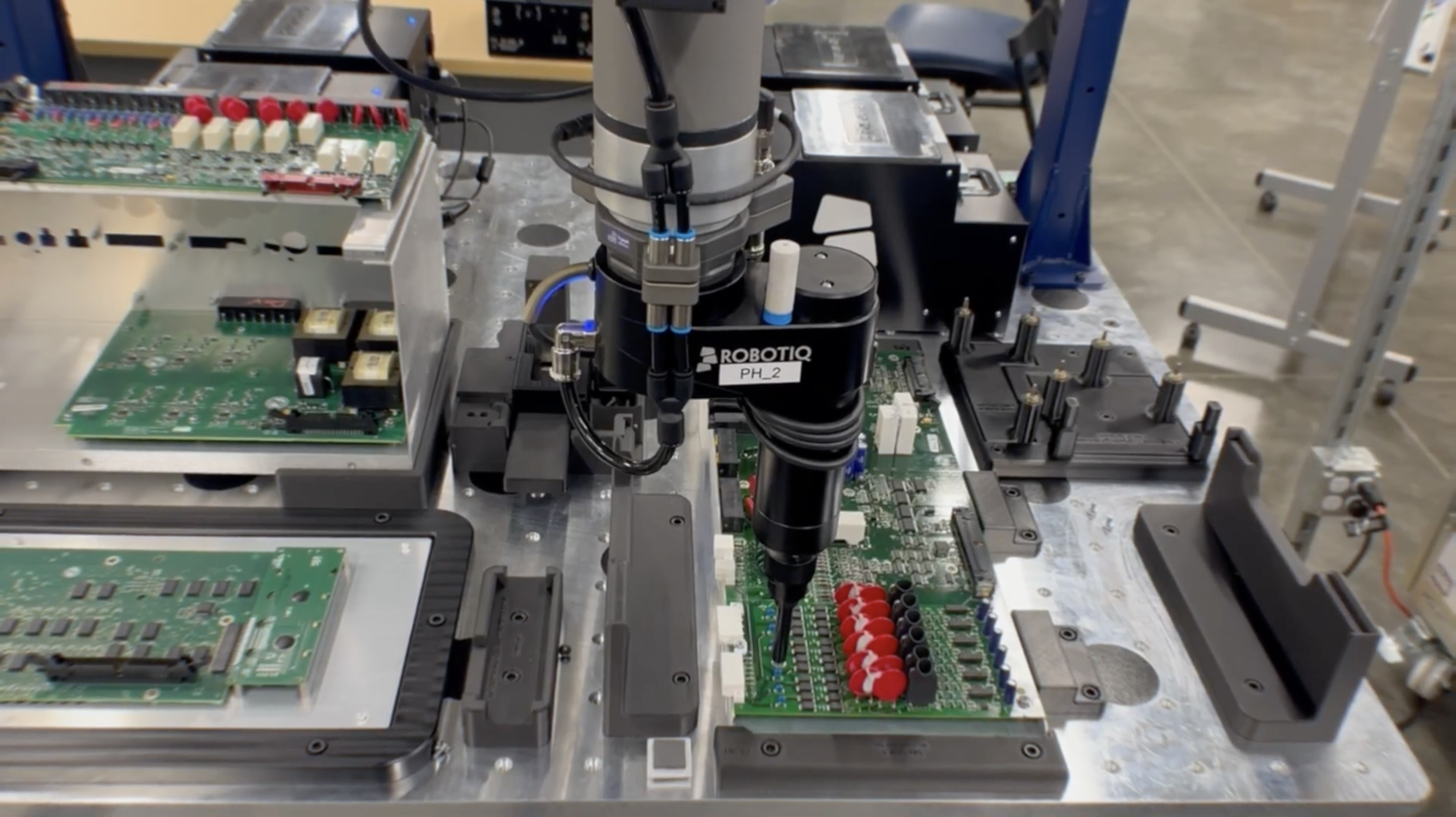 SEL-screwdriving-application